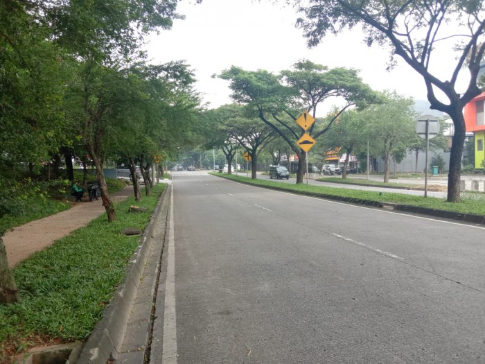 Gedung Ex Restoran di Lippo Cikarang